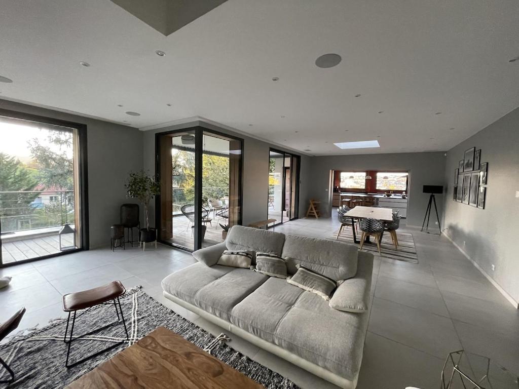 Grande Villa De Luxe เปรีเกอ ภายนอก รูปภาพ